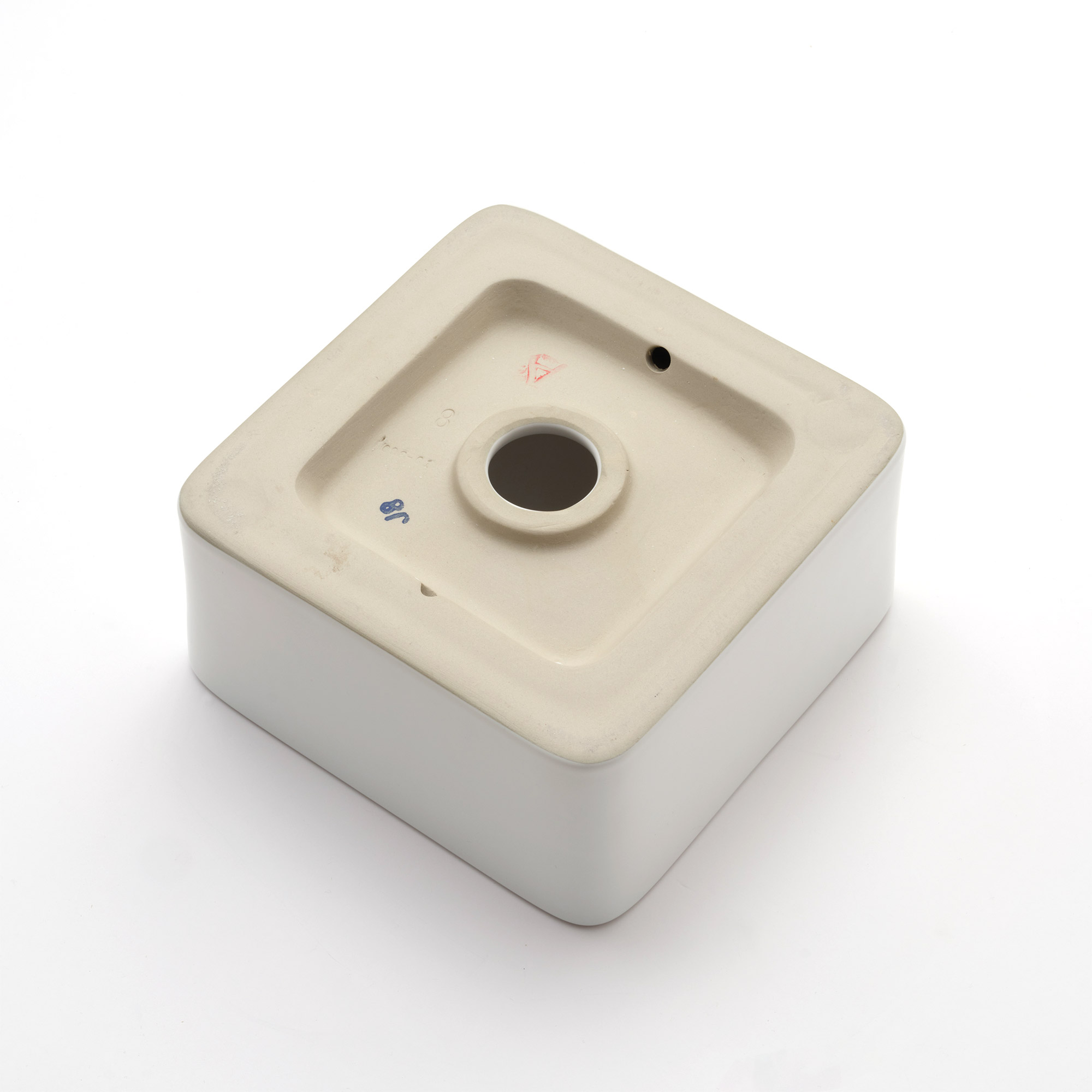 陶器の手洗い器 角240 ホワイト KB-PR012-01-G141 裏側