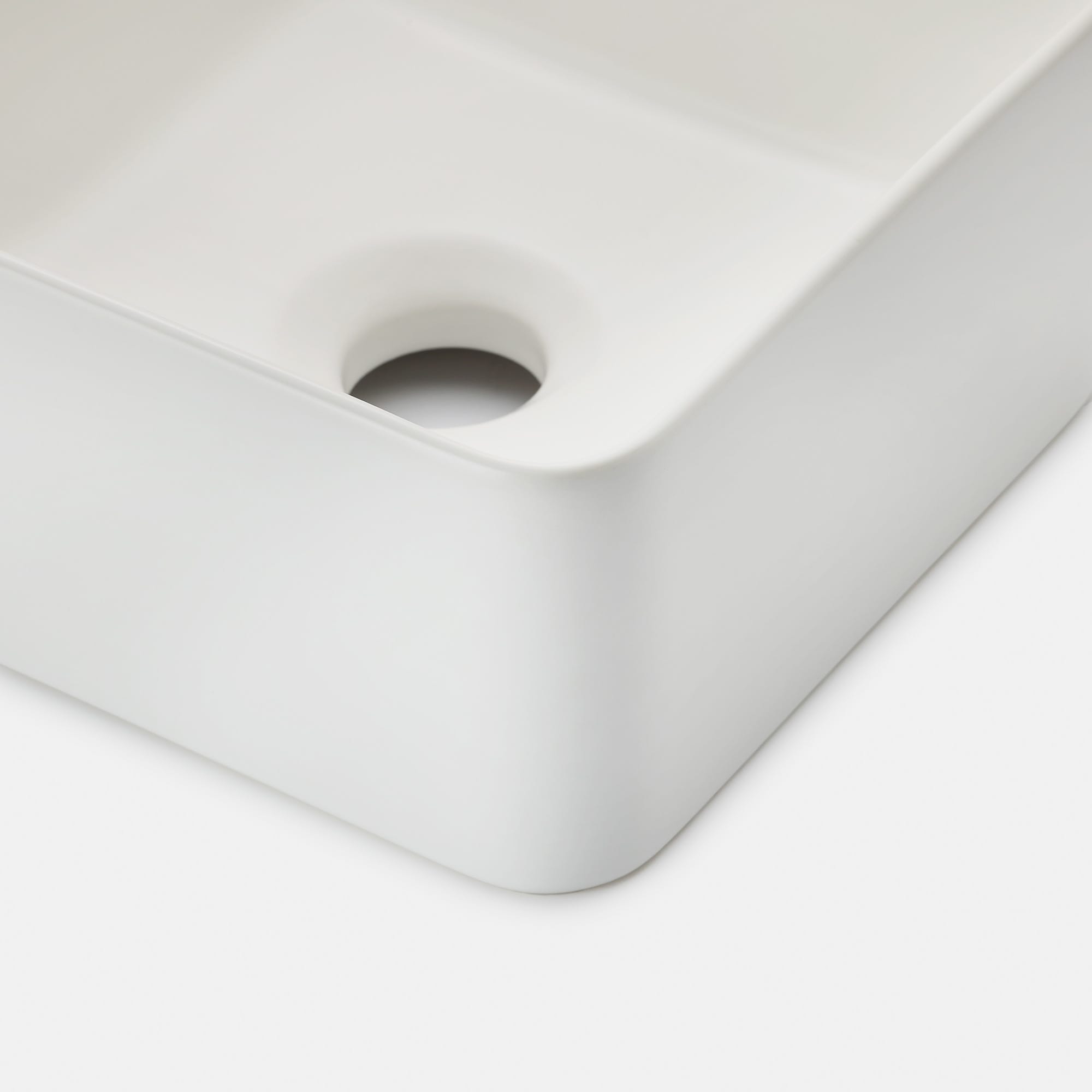 陶器の手洗い器 角240 ホワイト KB-PR012-01-G141 角と縁の丸みがやわらかな手洗い器です