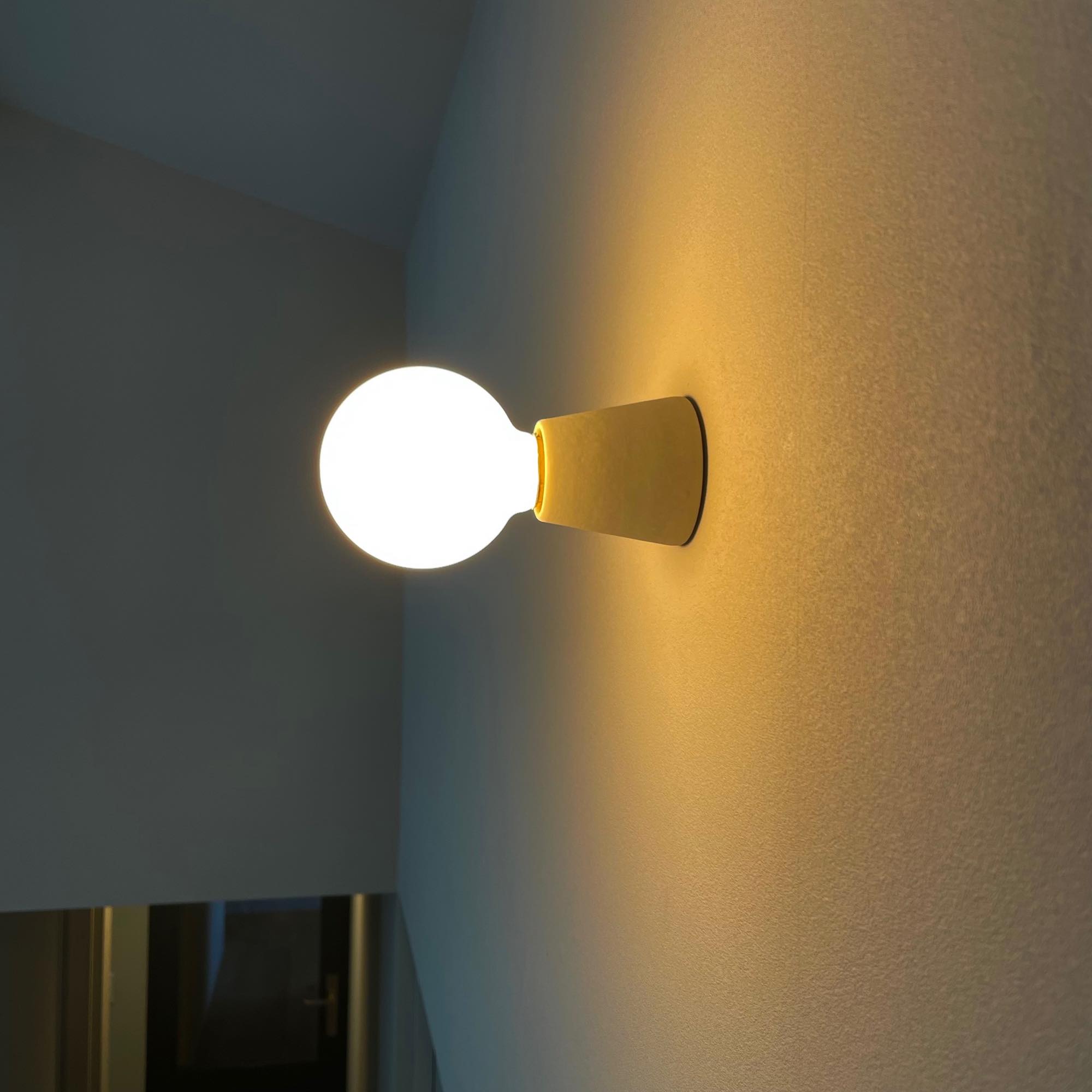 フロストLED電球 φ70(E26)50W相当 スノー 2700K電球色 LT-BB008-11-G141