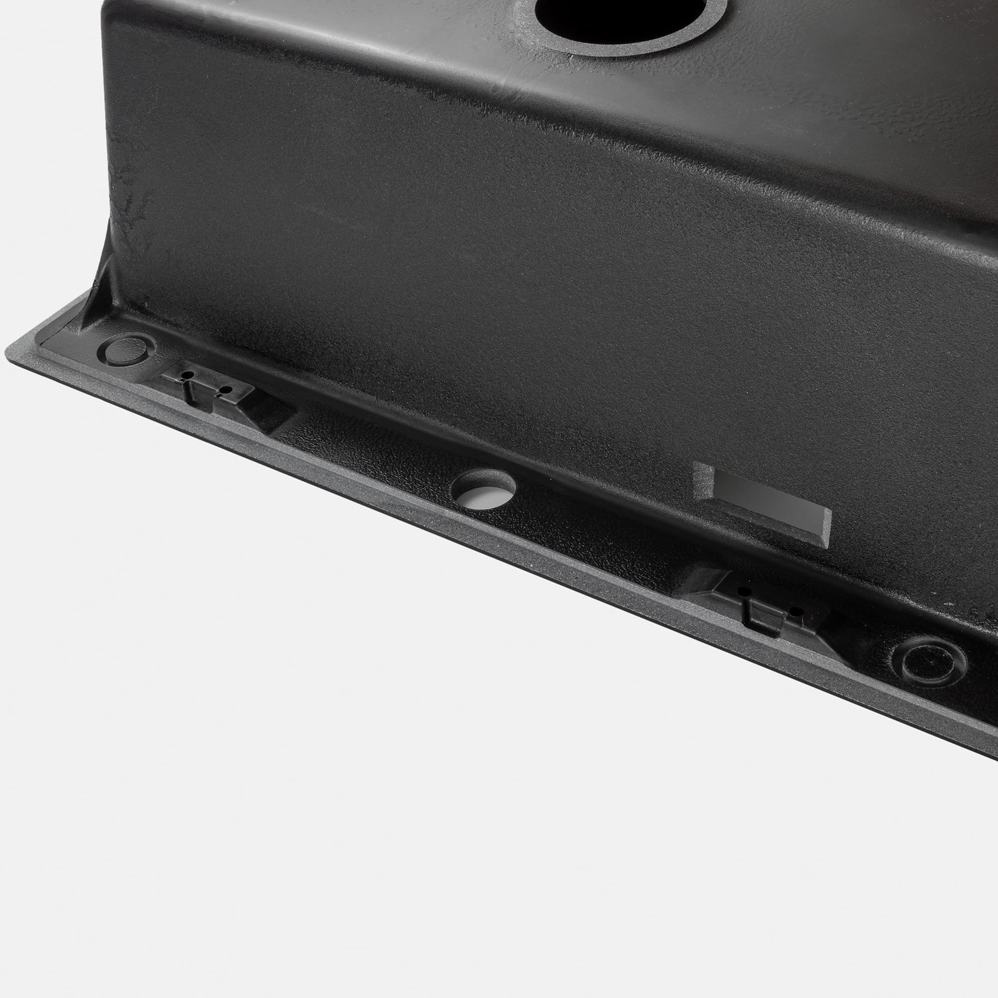 クォーツシンク シングル ブラック KB-KC031-01-G173 裏面に水栓穴追加用のガイド溝が2箇所あります