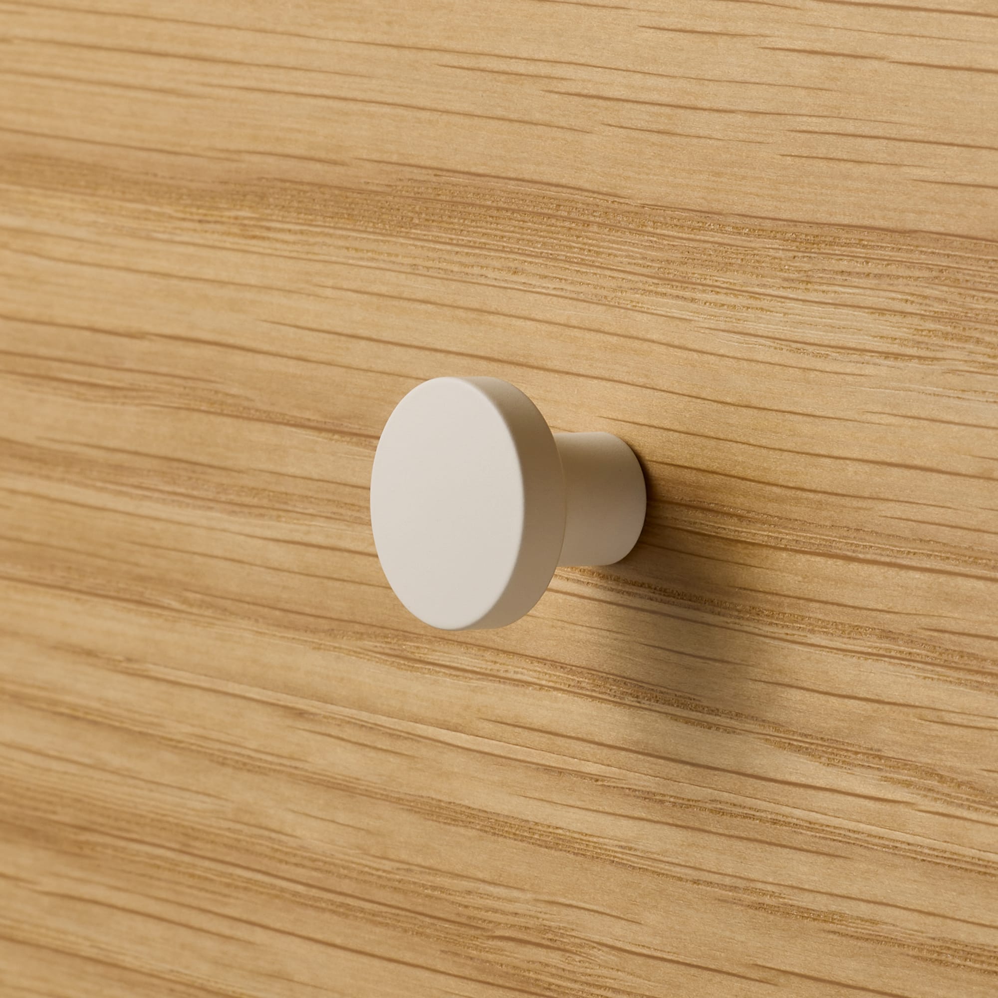 オヨンミンつまみ コンポート19 PS-HD025-04-G141 オーク材と合わせたイメージ