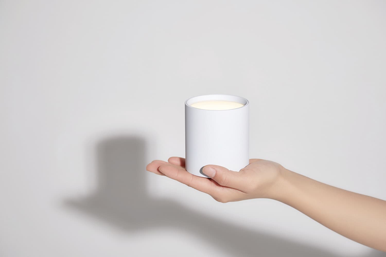 シーリングダウンライト 100W相当 ダークシルバー LT-OT009-02-G141 サイズ感はこのくらい