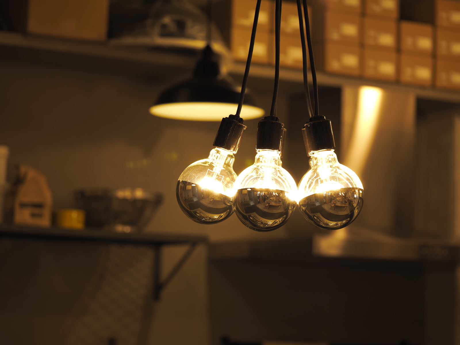 ミラーLED電球 φ95(E26)55W相当 シルバー 2700K電球色 LT-BB007-06-G141