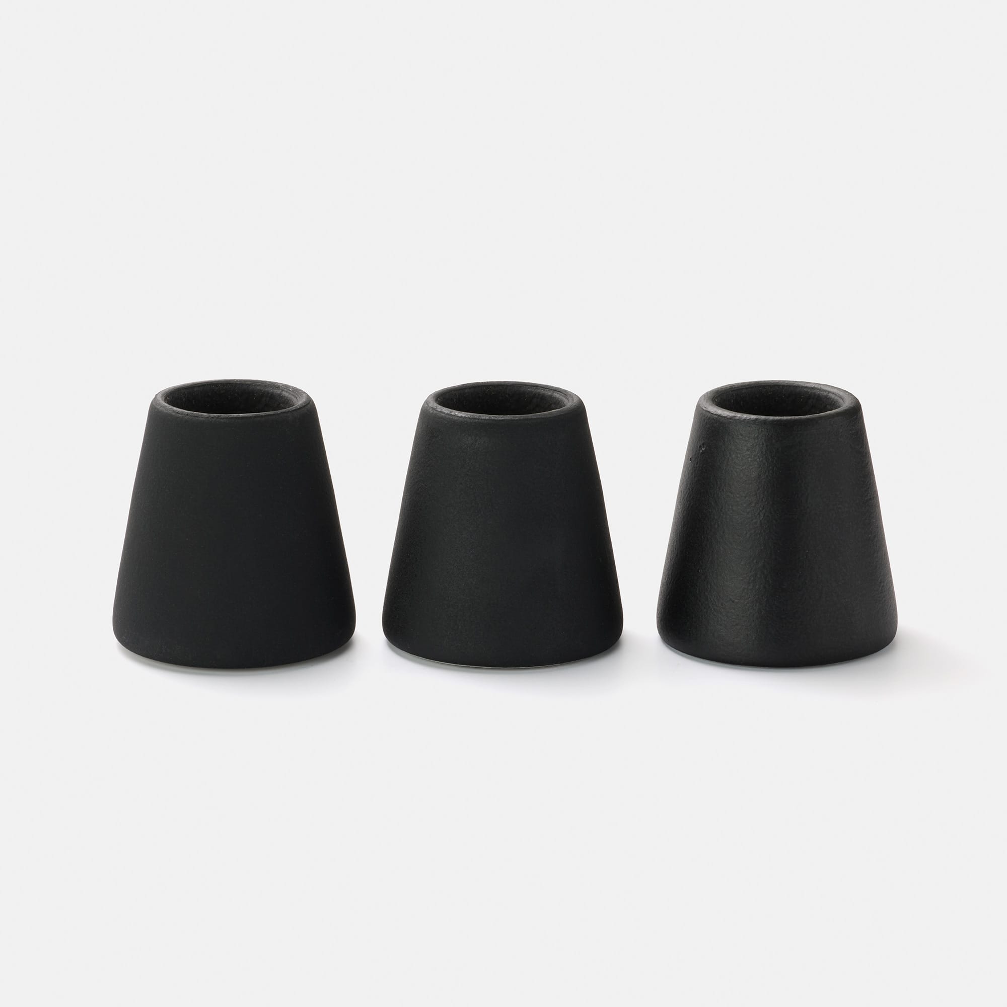 モデストレセップ Mサイズ E26 ブラック LT-BR015-03-G141 窯変によってマット具合に個体差があります