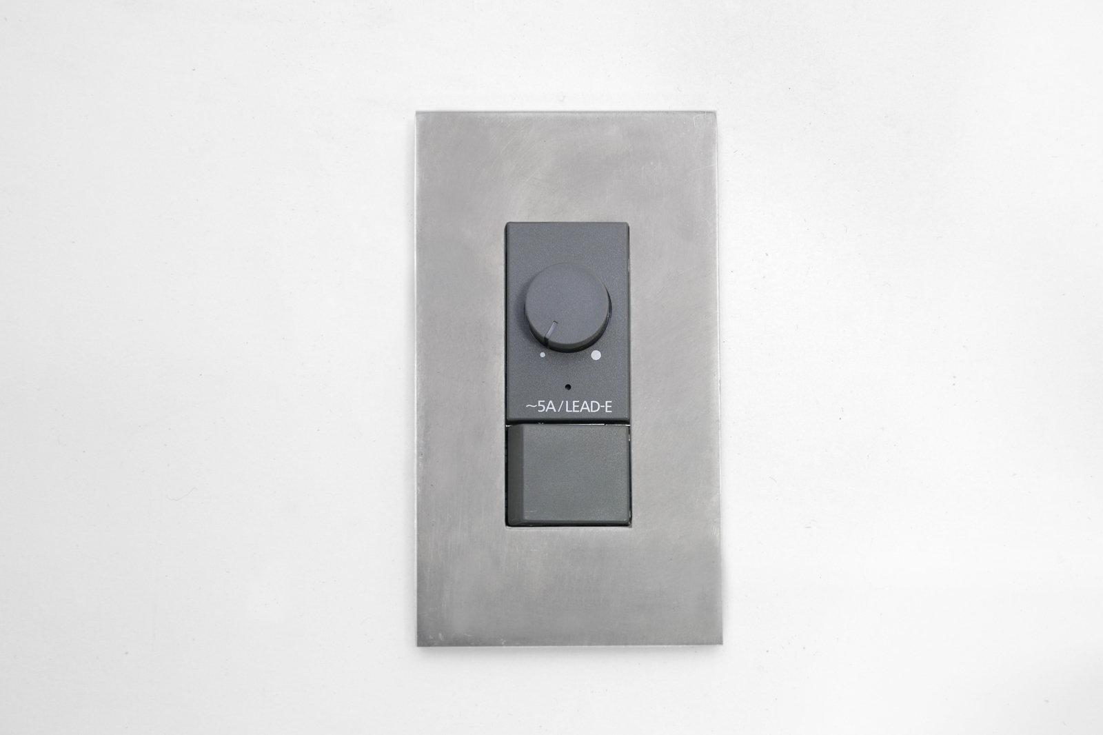 メタルスイッチプレート 調光器＆片切/3路対応 (GY) LT-PS009-OP11-G141 アルミプレート×調光器(GY）