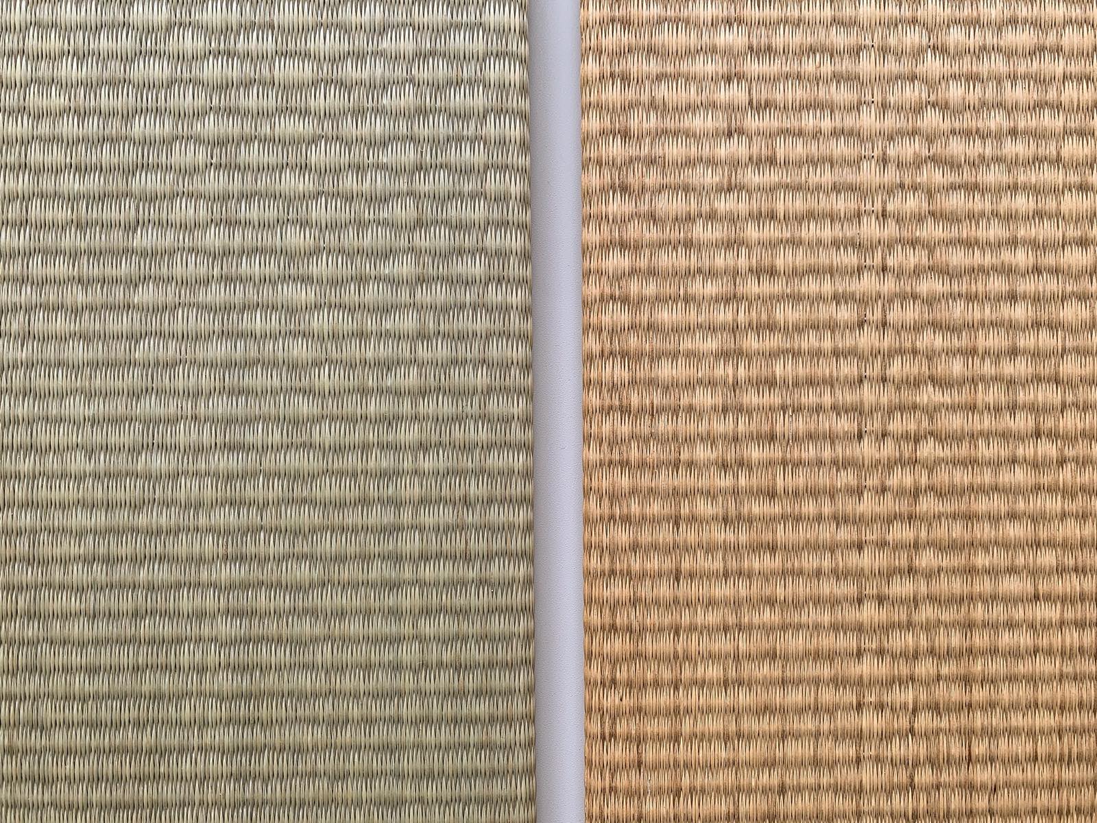 パネル型置き畳 ナチュラル FL-TM003-01-G125 左：新品　右：経年変化後