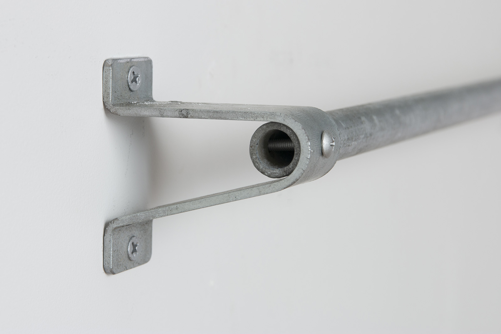 亜鉛メッキのマルチバー 亜鉛メッキ仕上 W700 KB-AC010-03-G141