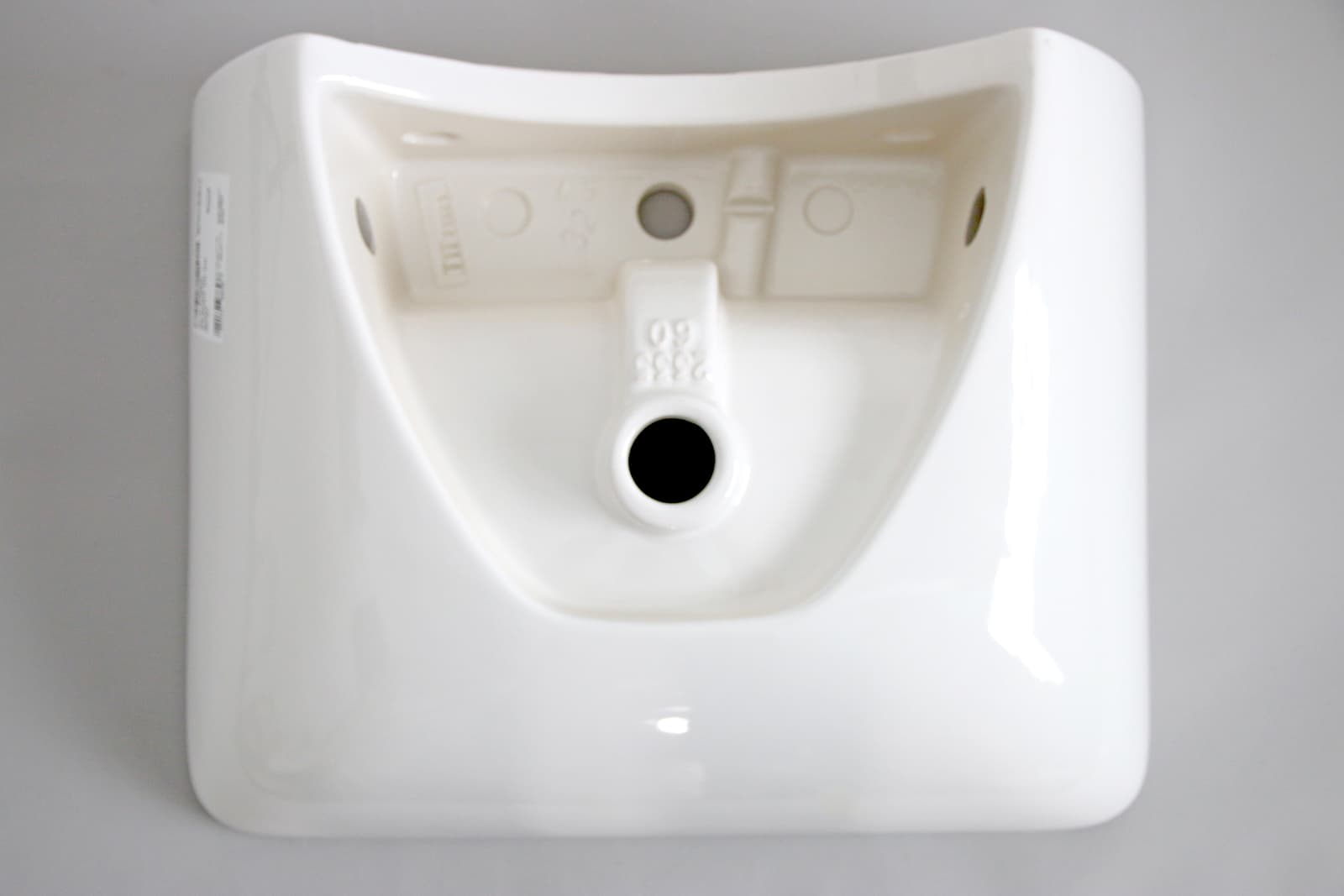 ウェルラウンドシンク フレームレス600 壁付け KB-PR008-04-G201 裏側の様子