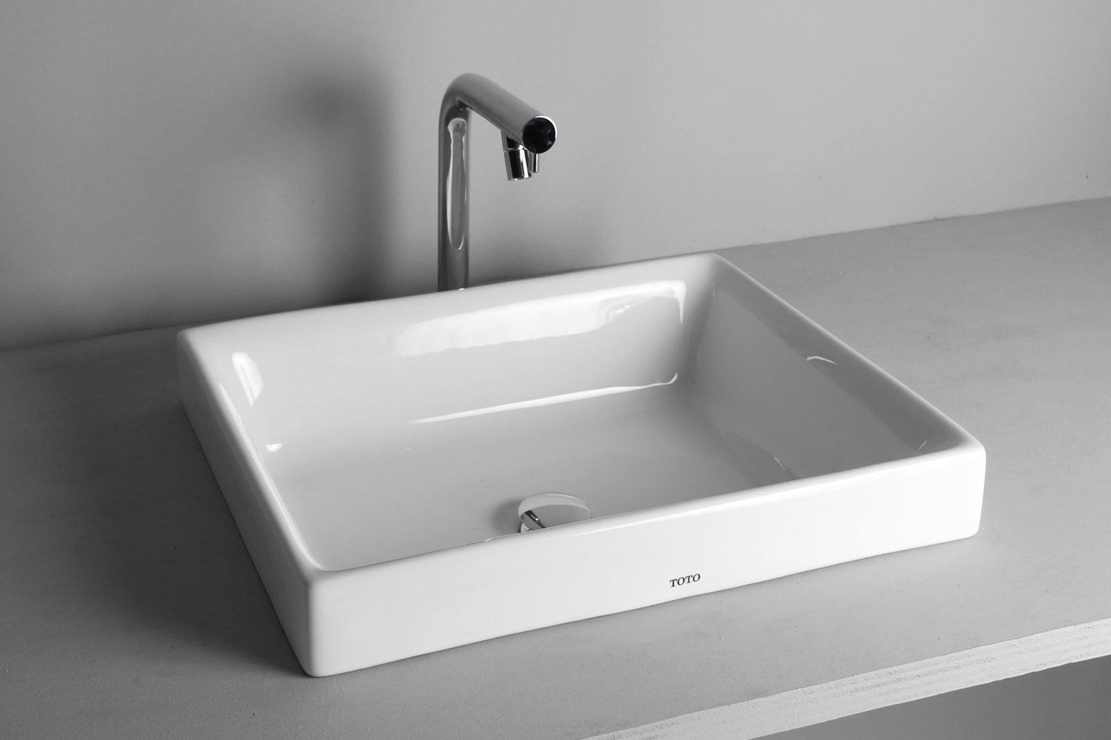 スクエア洗面器 ローライズ KB-PR005-02-G201 カウンター台に半分埋め込むタイプです（水栓は販売終了品）