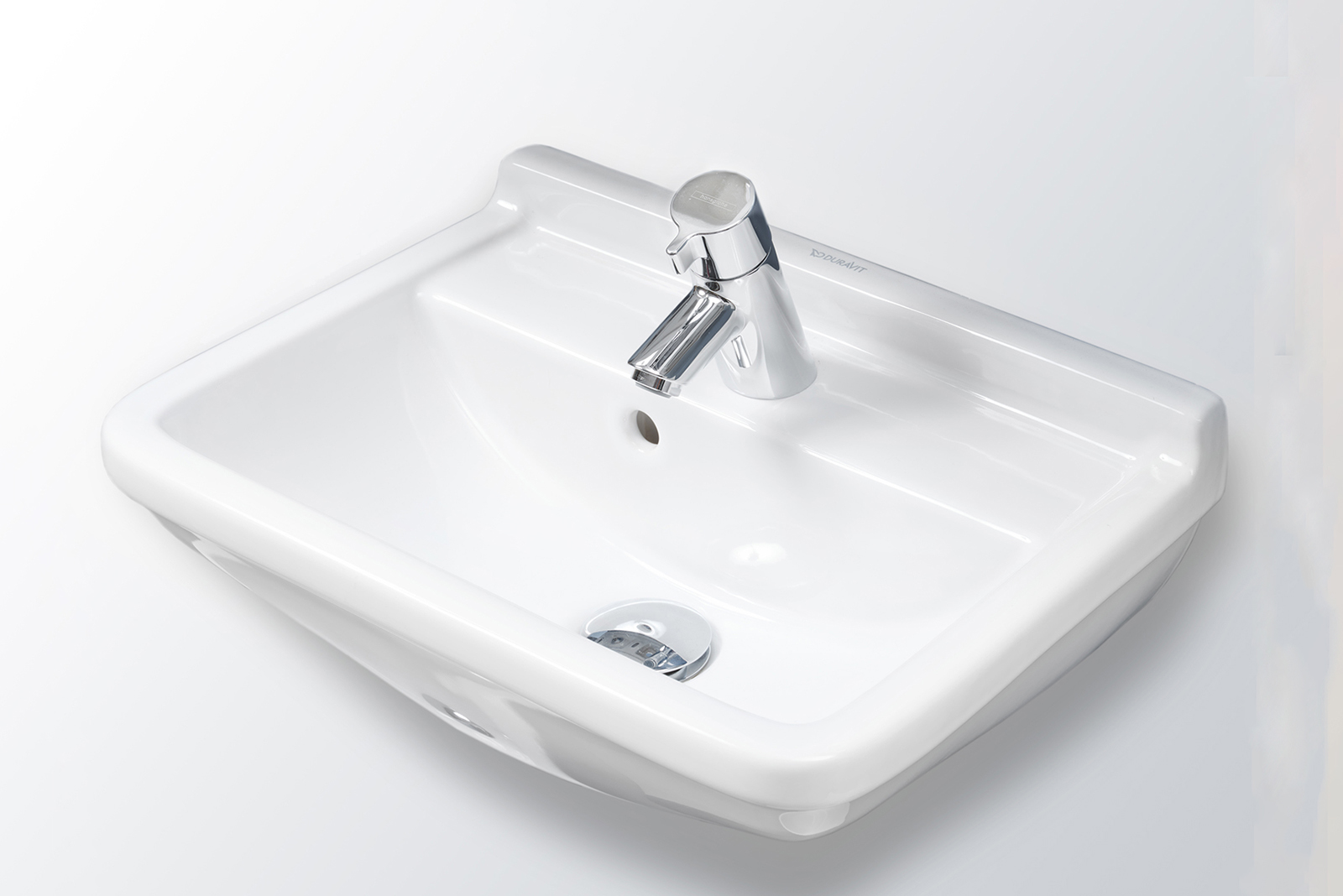 洗面水栓 ST-2：リーニング単水栓 KB-PT011-08-G141 ウェルラウンドシンク フレーム4500とリーニング単水栓の組み合わせ
