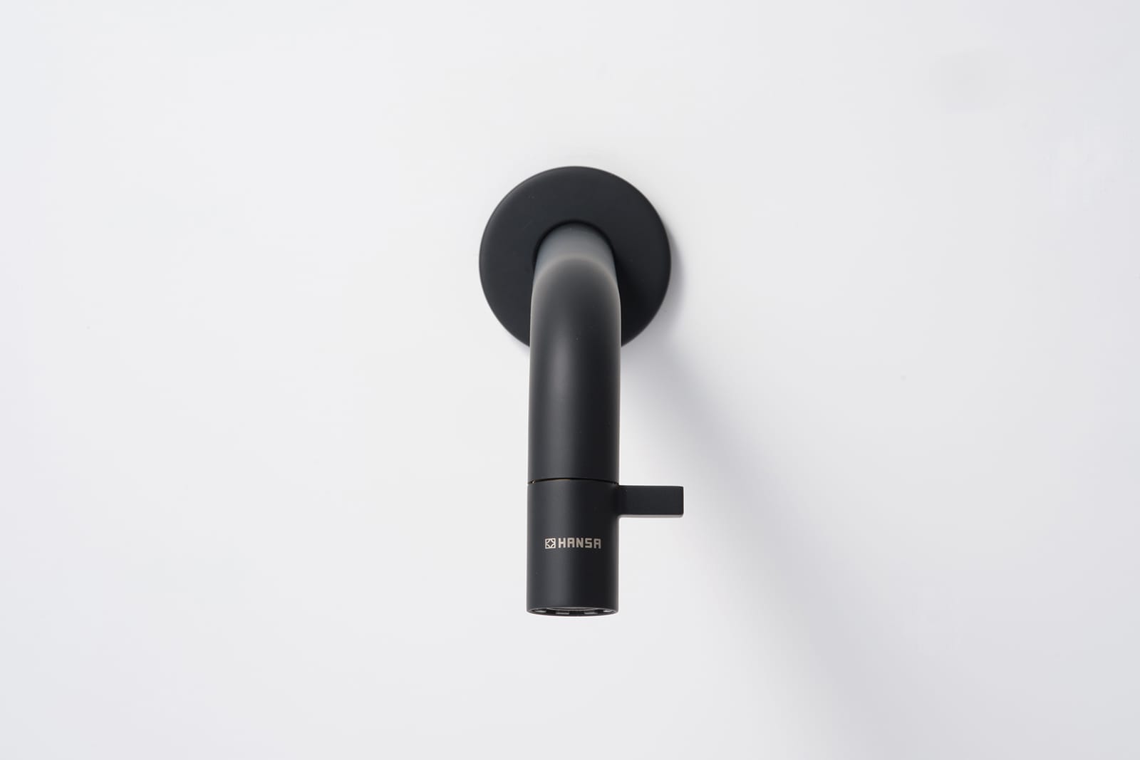 壁付けスパウトレバー水栓 洗面用 マットブラック L186 KB-TP011-04-G141